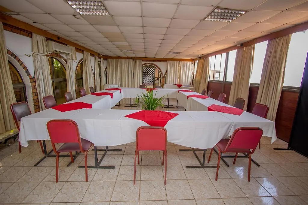 Hotel Diplomate Kampala 3*,  Uganda