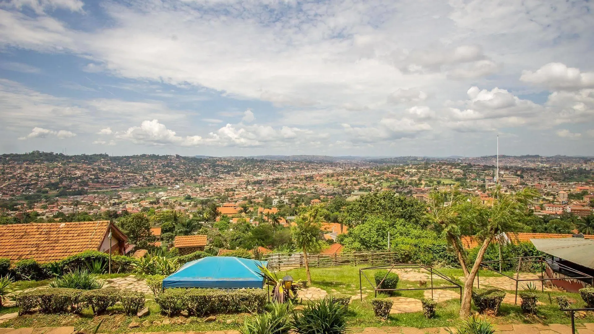 Hotel Diplomate Kampala 3*,